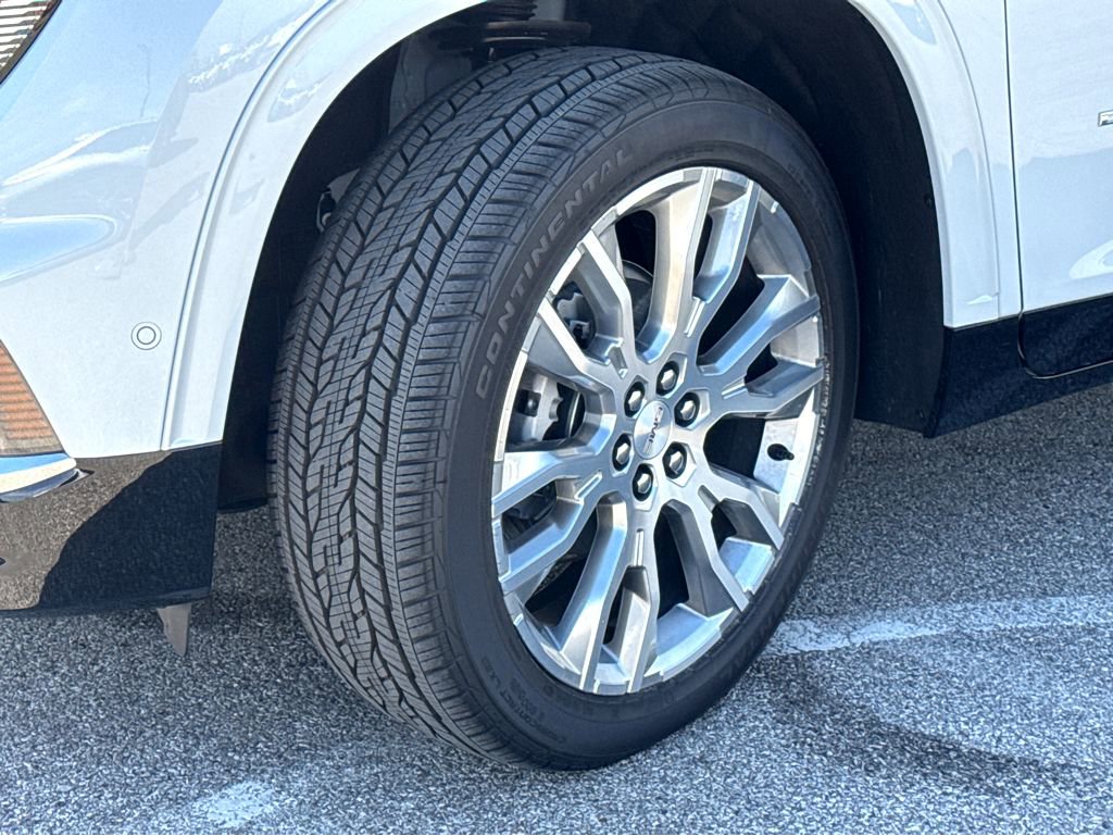 2026 GMC Acadia Denali - Photo 25