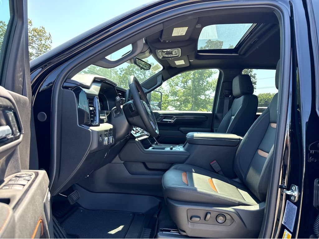 2026 GMC Sierra 2500HD AT4 - Photo 8