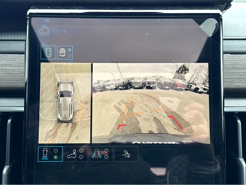 2026 GMC Acadia Denali - Photo 15