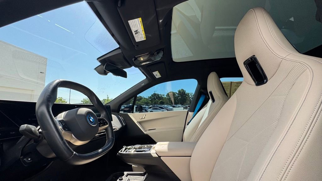 2023 BMW iX Base - Photo 21