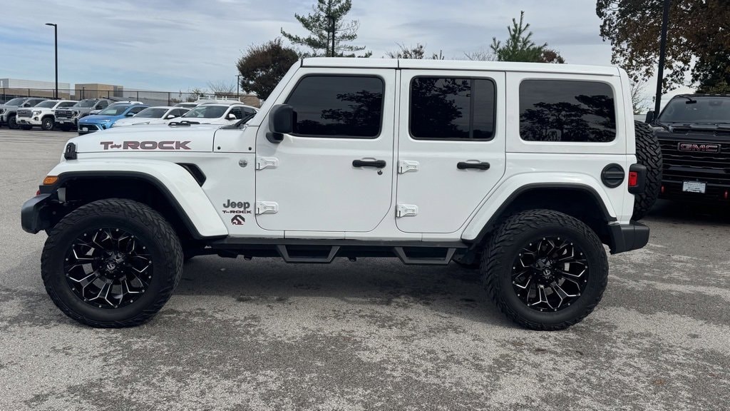 Used 2019 Jeep Wrangler Unlimited Sahara SUV
