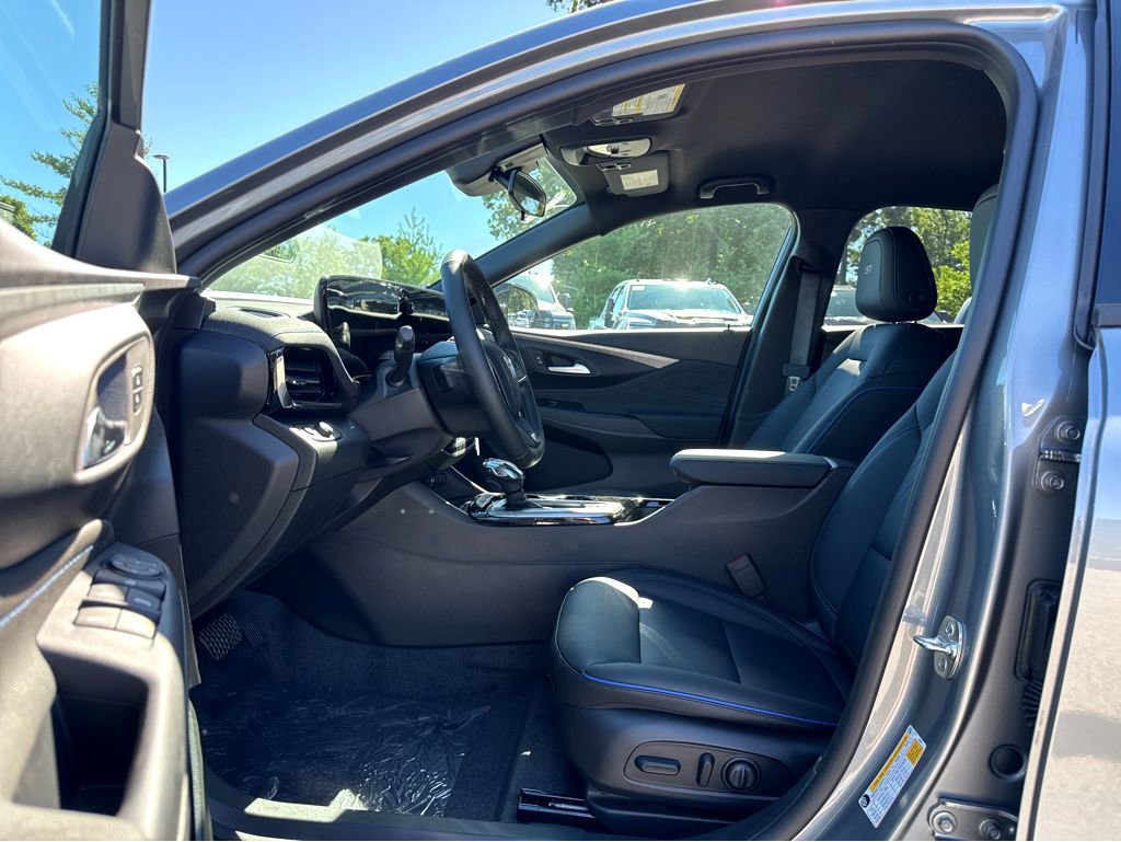 2026 Buick Envista Sport Touring - Photo 8