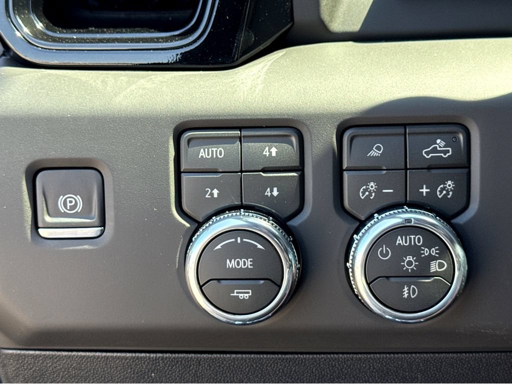 2026 GMC Sierra 2500HD AT4 - Photo 10