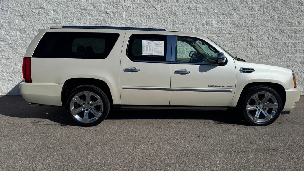 Used 2014 Cadillac Escalade ESV Luxury with VIN 1GYS4HEF2ER213764 for sale in O'Fallon, MO