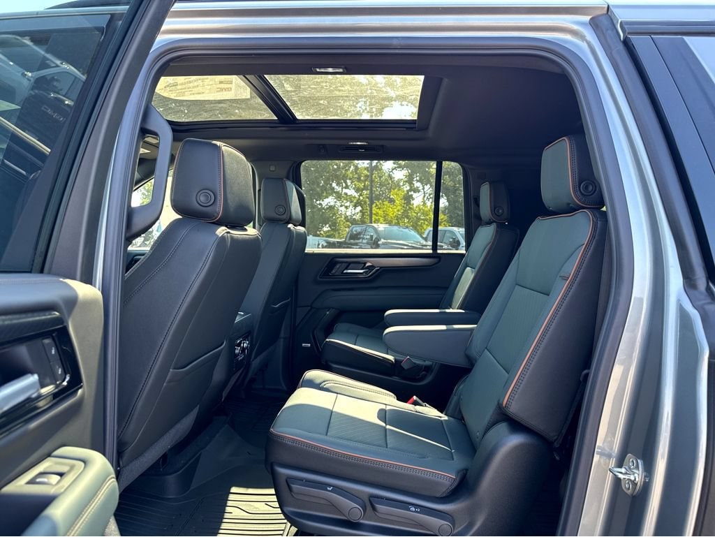 2026 GMC Yukon XL AT4 - Photo 8