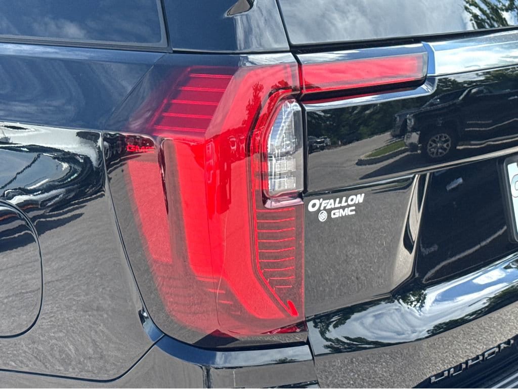 2026 GMC Yukon AT4 - Photo 21
