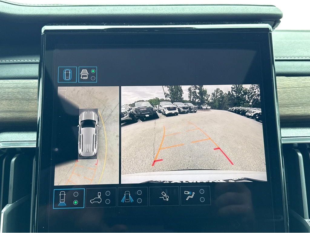 2027 GMC Acadia Denali Ultimate - Photo 15