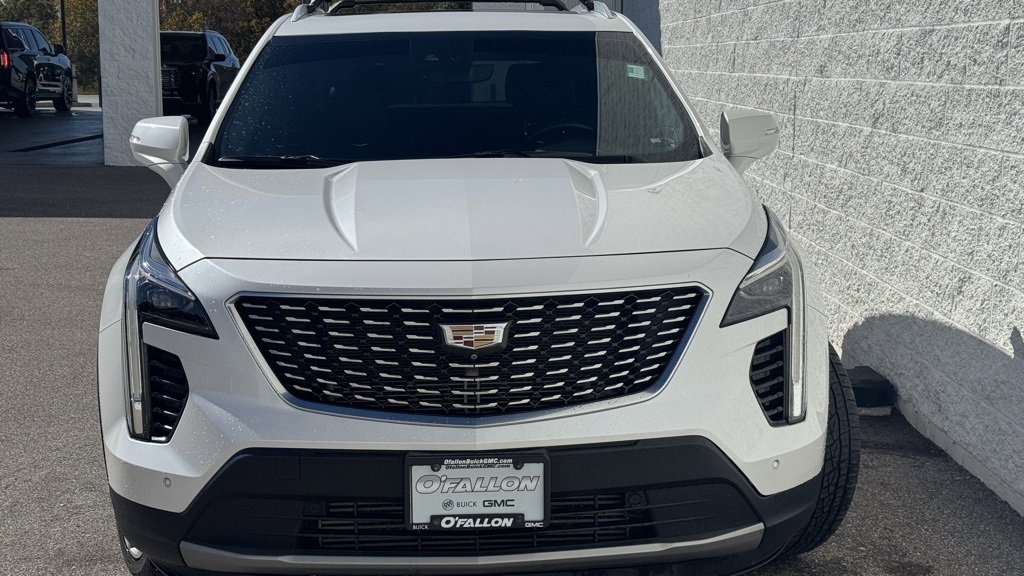 2019 Cadillac XT4 Premium Luxury photo 2