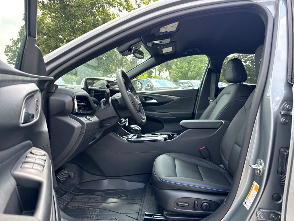 2026 Buick Envista Sport Touring - Photo 8