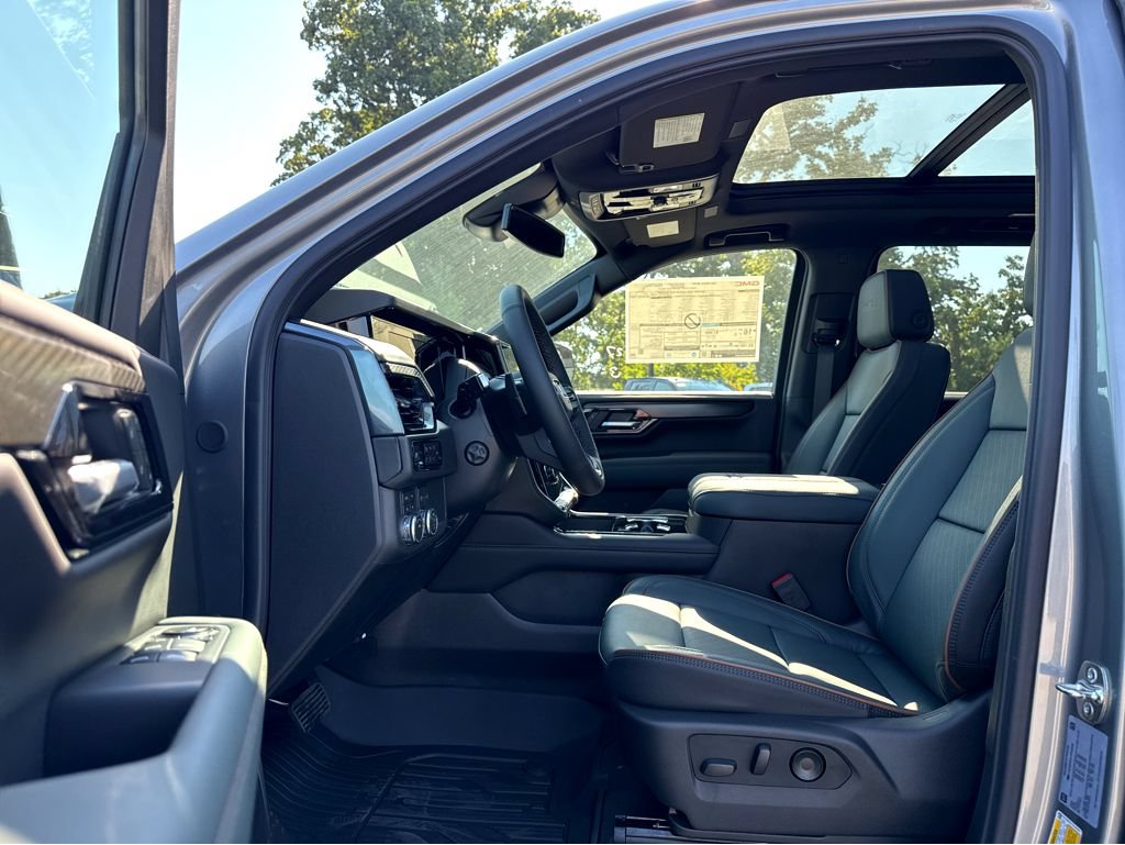 2026 GMC Yukon XL AT4 - Photo 9