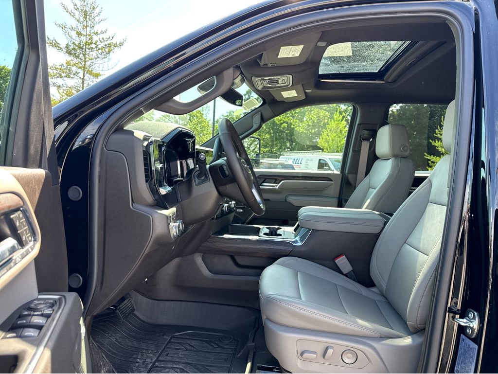 2026 GMC Sierra 2500HD SLT - Photo 8