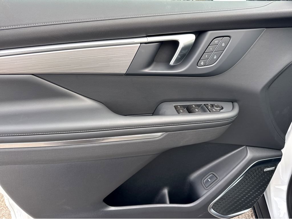 2026 Buick Enclave Preferred - Photo 10