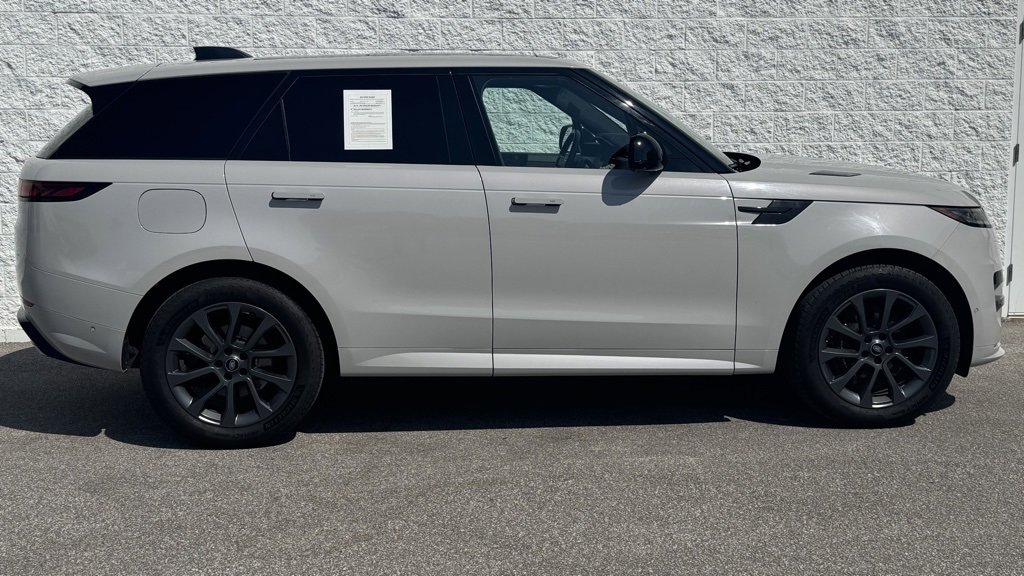 2024 Land Rover Range Rover Sport P400 Dynamic SE photo 2