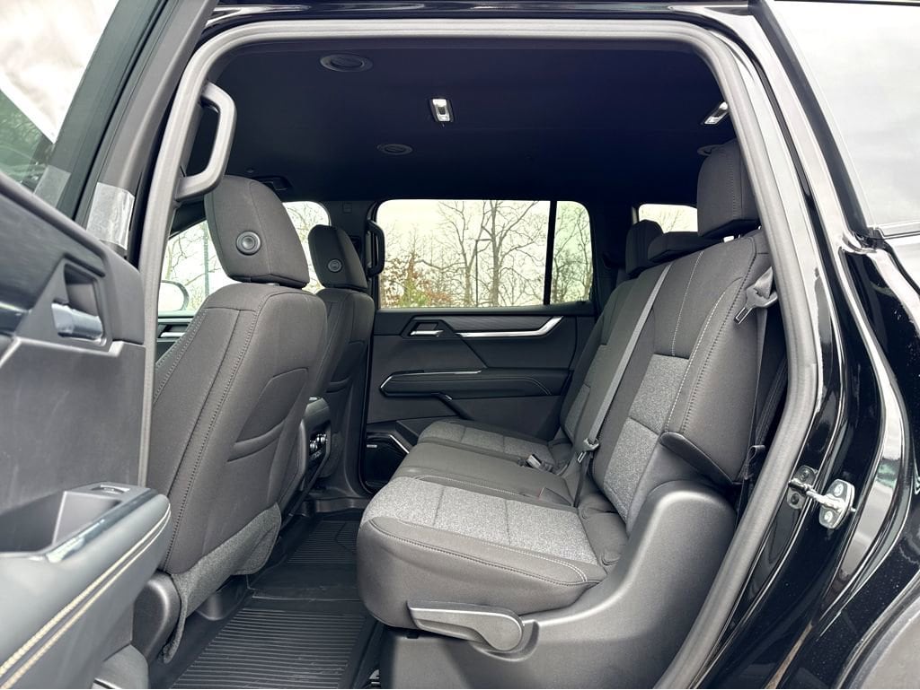 2026 GMC Acadia Elevation - Photo 8