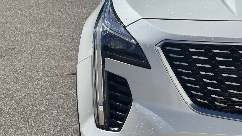 2019 Cadillac XT4 Premium Luxury photo 4