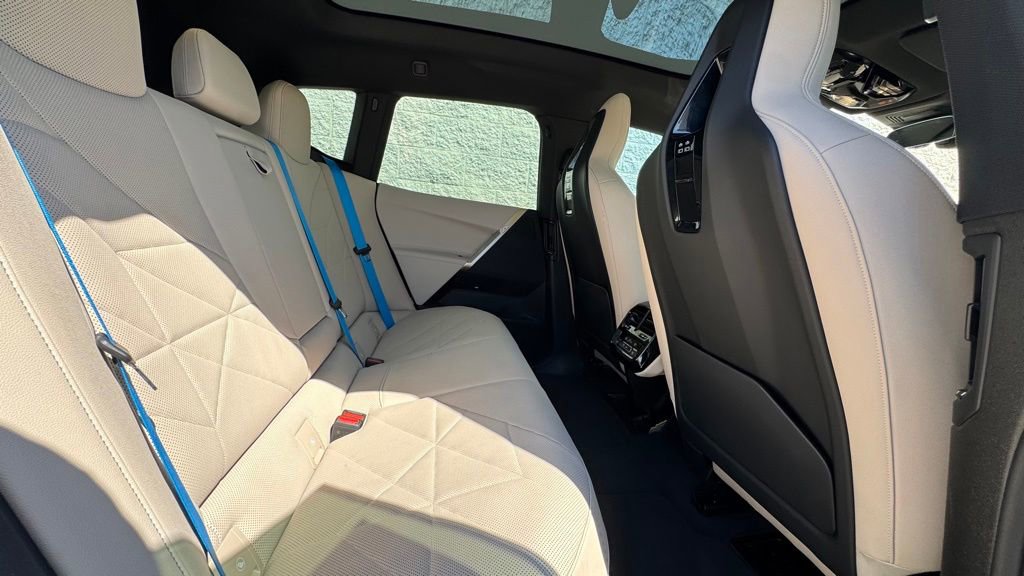 2023 BMW iX Base - Photo 13