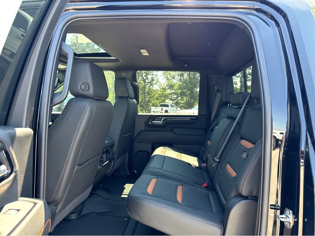 2026 GMC Sierra 2500HD AT4 - Photo 7