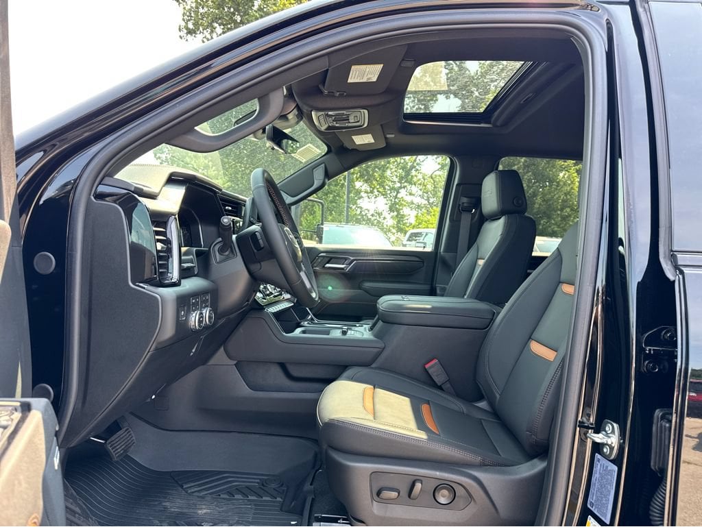 2026 GMC Sierra 2500HD AT4 - Photo 8