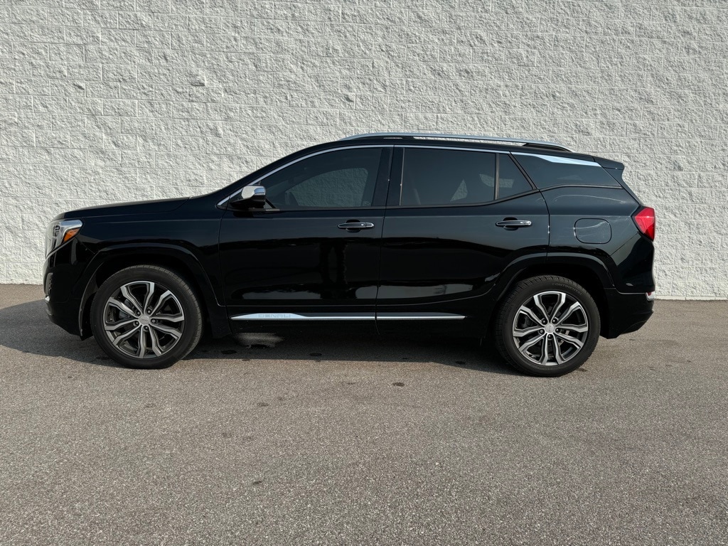 Used 2018 GMC Terrain Denali with VIN 3GKALSEX8JL155949 for sale in O'fallon, MO