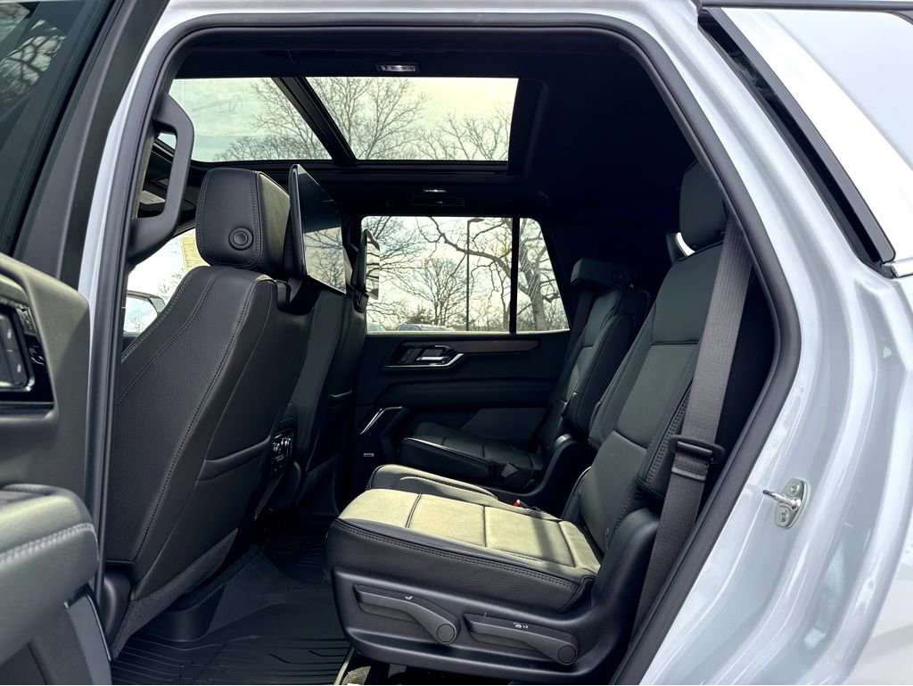 2026 GMC Yukon Denali - Photo 9