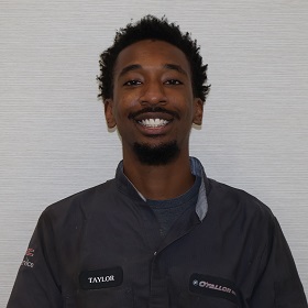 Staff member Taylor from ID_eb7635cc826a