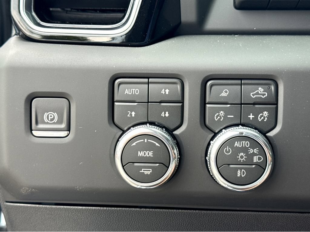 2026 GMC Sierra 2500HD Denali Ultimate - Photo 10