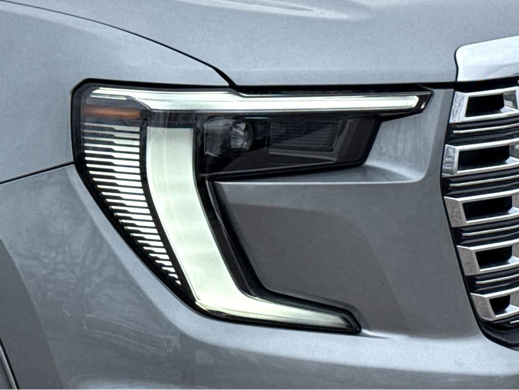 2026 GMC Acadia Denali - Photo 20