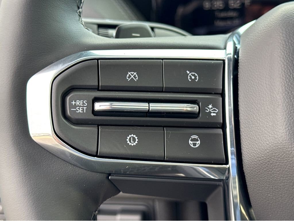 2026 GMC Yukon Denali - Photo 18