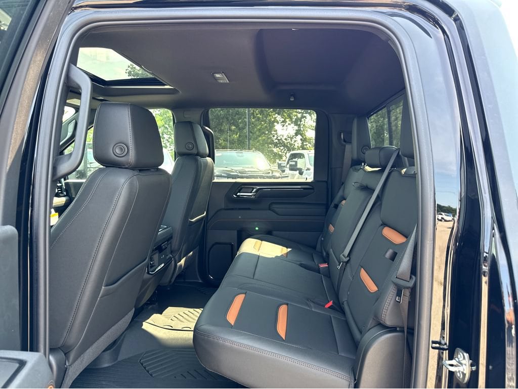 2026 GMC Sierra 2500HD AT4 - Photo 7