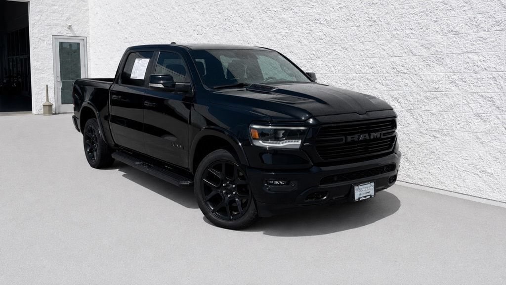 2022 RAM 1500 Laramie 4x4 Crew Cab 5'7's photo