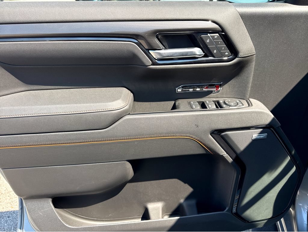 2026 GMC Sierra 1500 AT4 - Photo 9