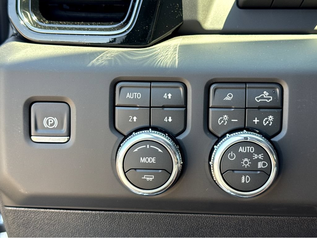 2026 GMC Sierra 2500HD AT4 - Photo 10