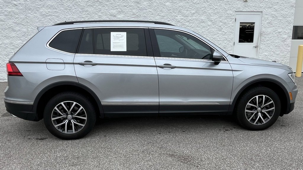 2020 Volkswagen Tiguan SE photo 2