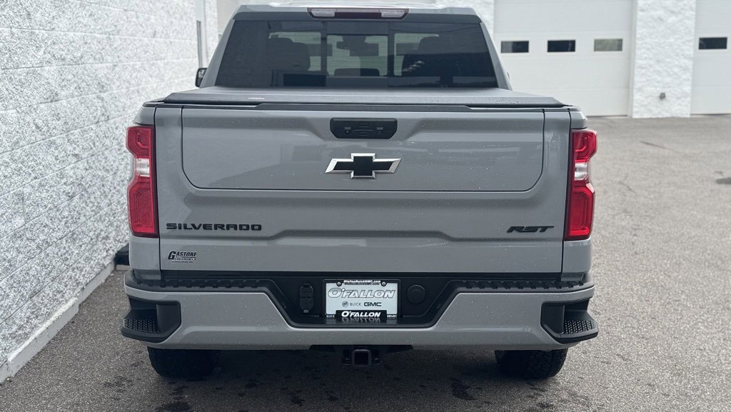 2024 Chevrolet Silverado 1500 RST photo 2
