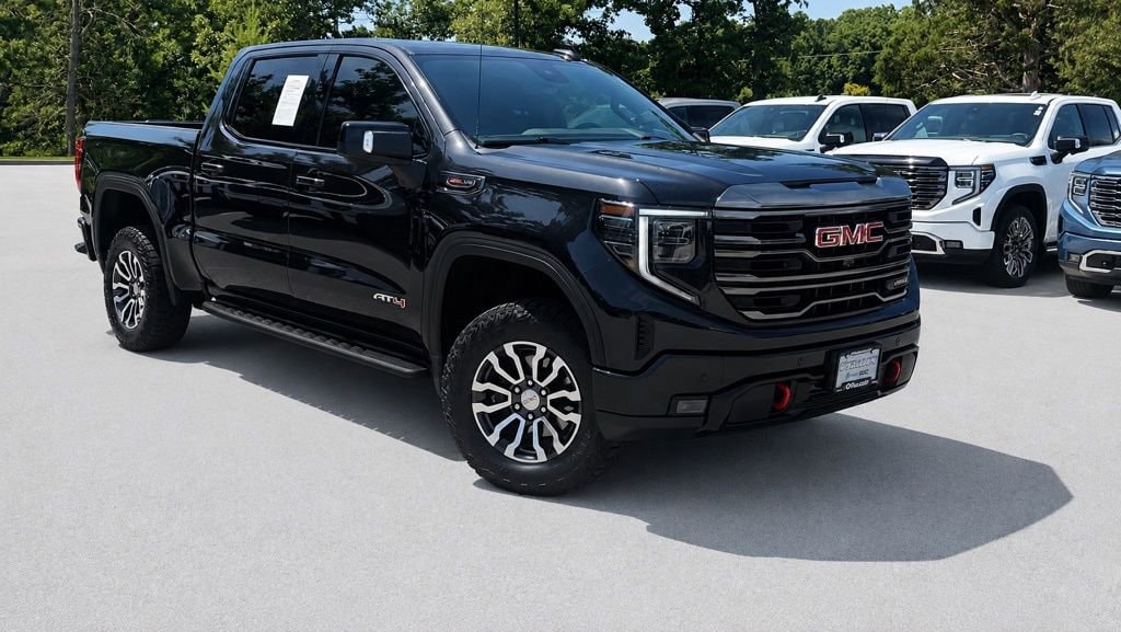 2023 GMC Sierra 4WD Crew Cab Short Box AT4's photo
