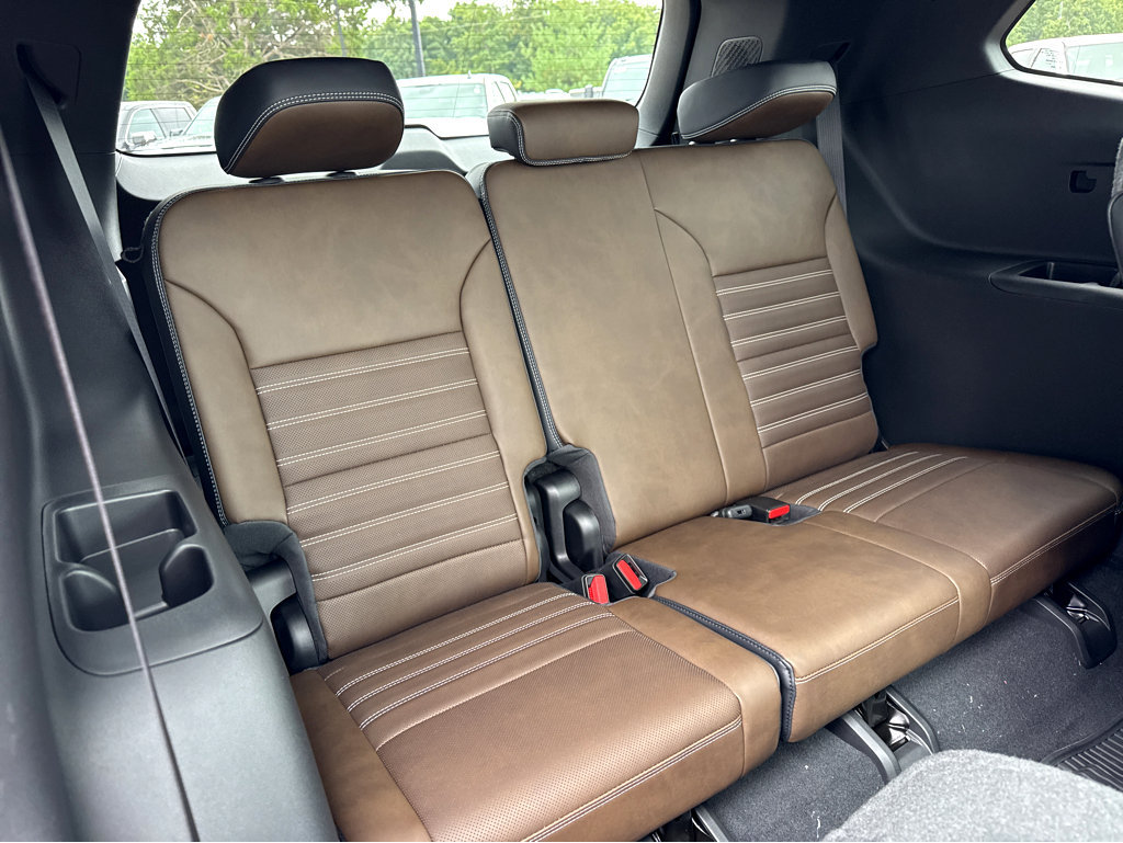 2027 GMC Acadia Denali Ultimate - Photo 7