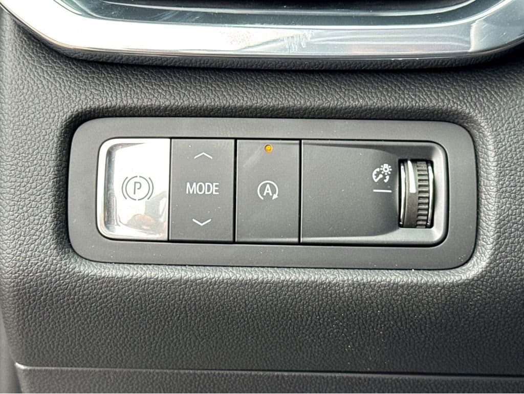 2026 GMC Acadia Elevation - Photo 11