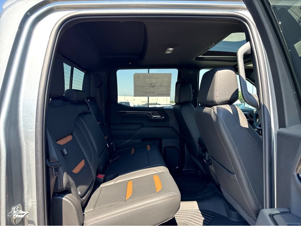 2026 GMC Sierra 1500 AT4 - Photo 6