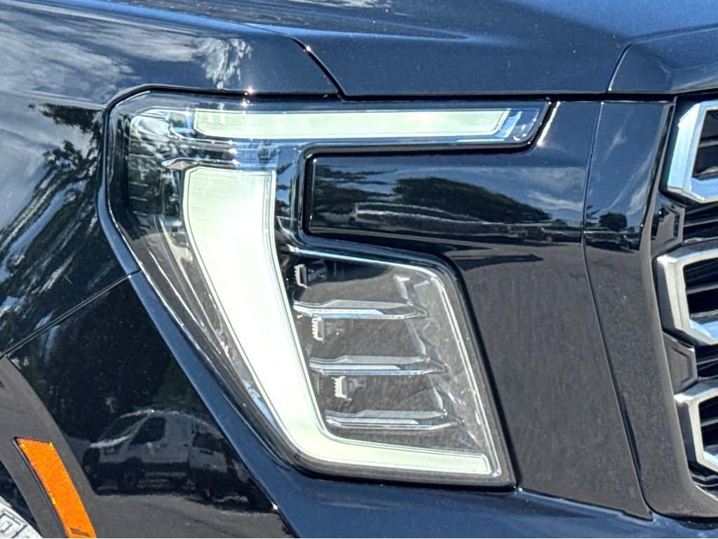 2026 GMC Yukon AT4 - Photo 20