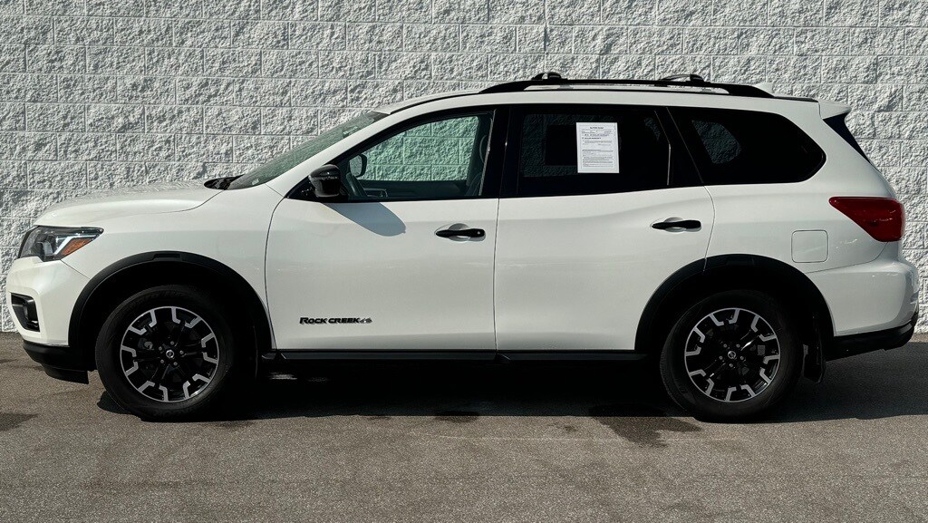 Used 2019 Nissan Pathfinder SV with VIN 5N1DR2MM5KC613860 for sale in O'fallon, MO