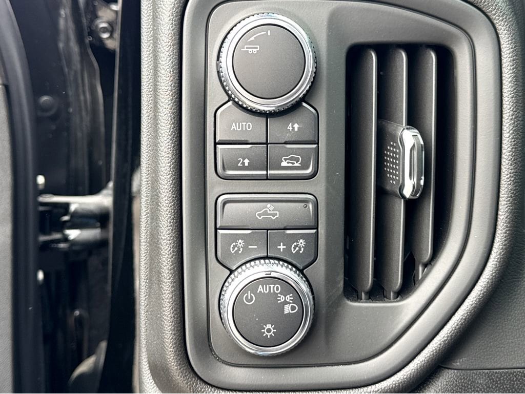 2026 GMC Sierra 1500 Pro - Photo 10