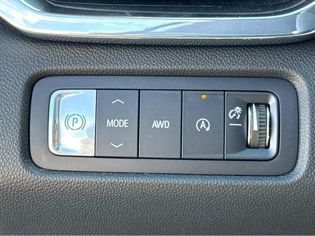 2026 GMC Acadia Denali - Photo 11