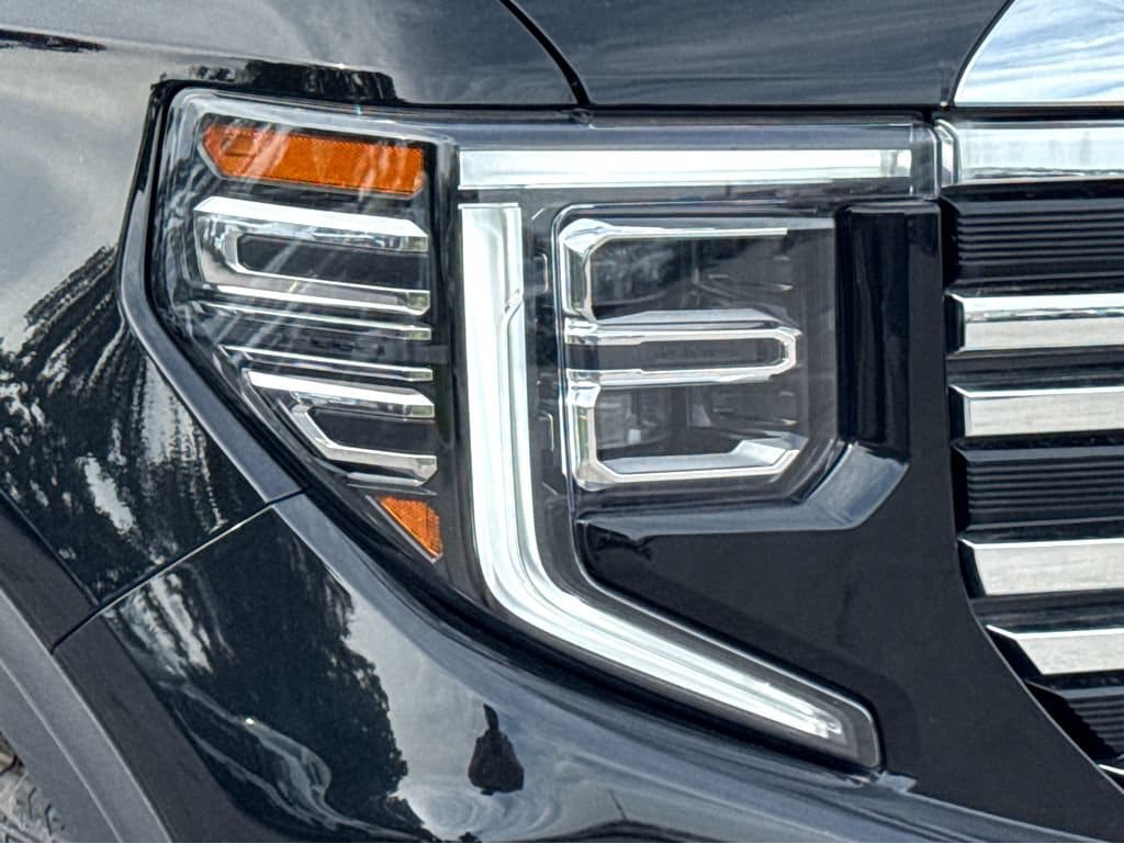 2026 GMC Sierra 1500 SLT - Photo 19