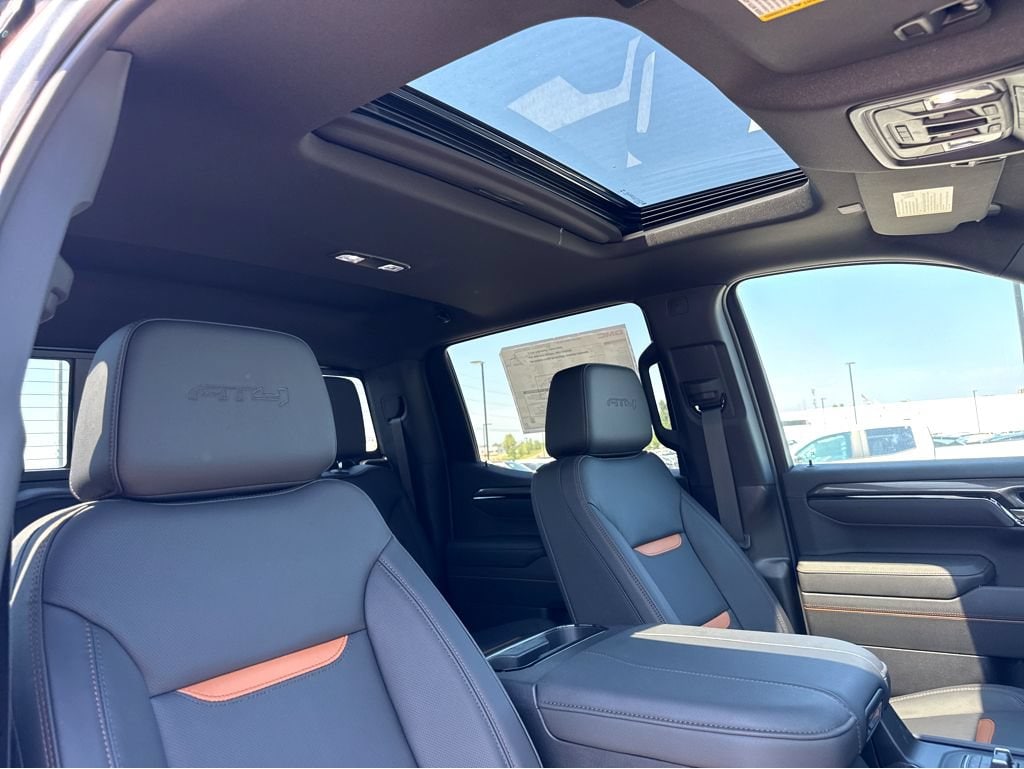 2026 GMC Sierra 1500 AT4 - Photo 5