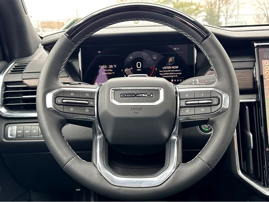2026 GMC Acadia Denali - Photo 16