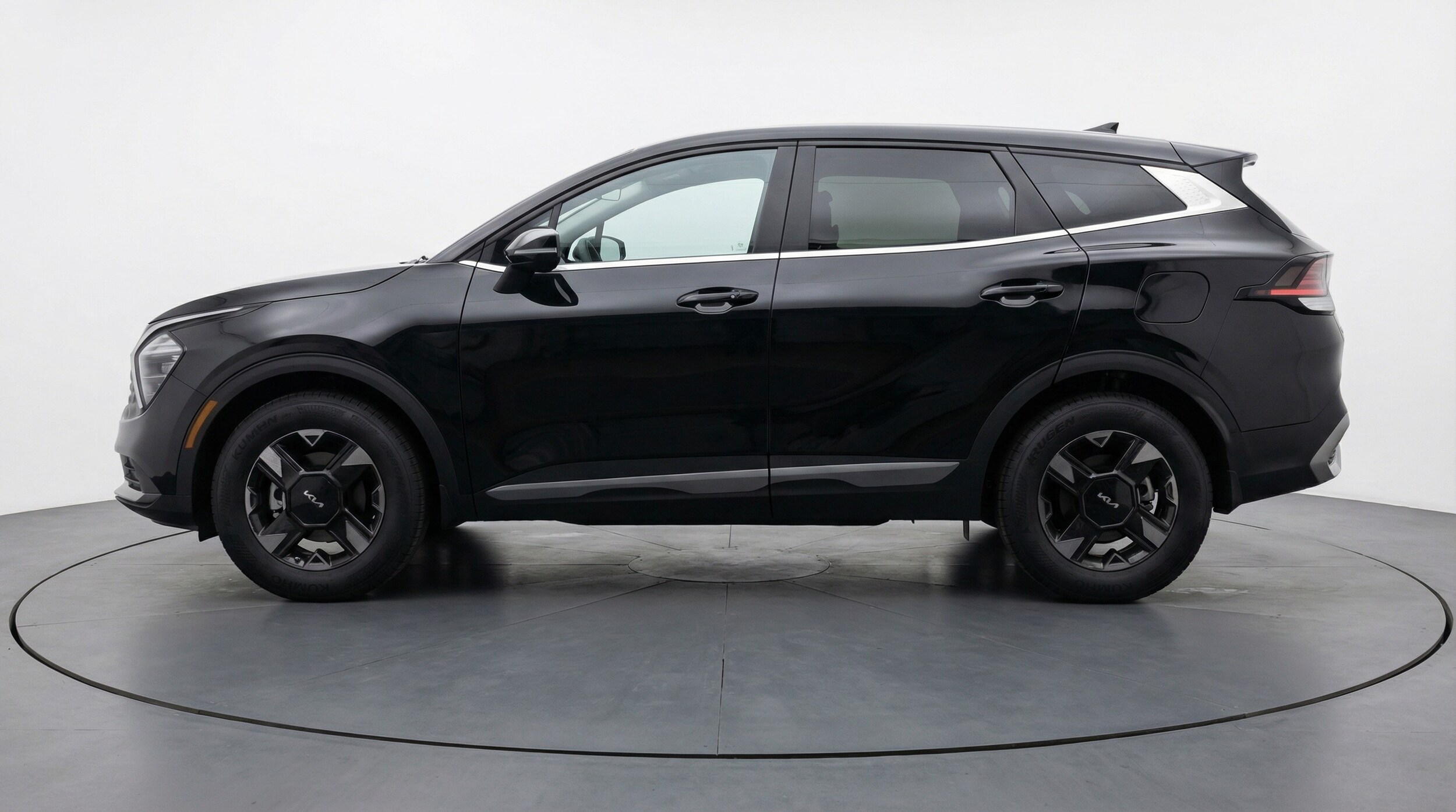 Thumbnail: 2026 Kia Sportage - 4