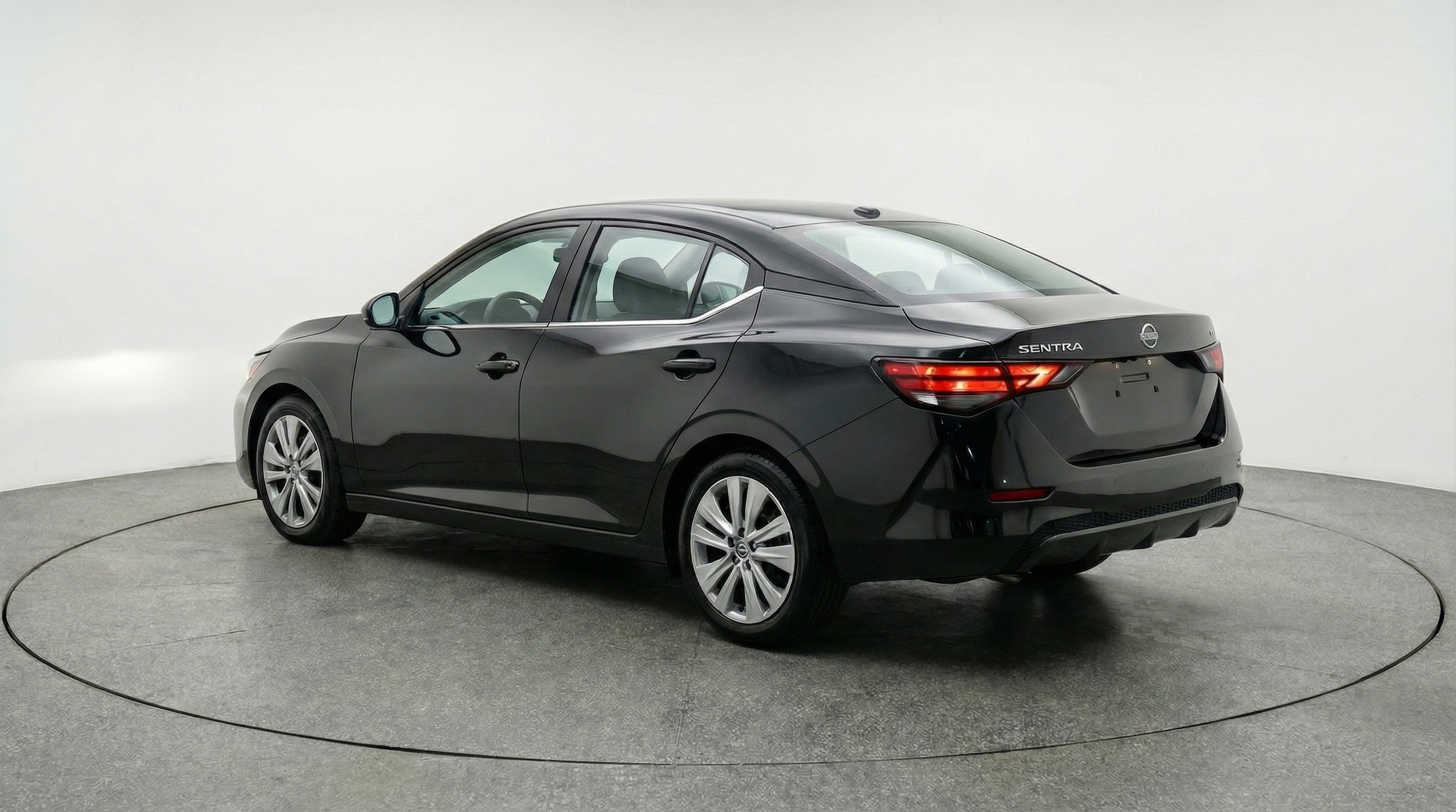 Thumbnail: 2025 Nissan Sentra - 5