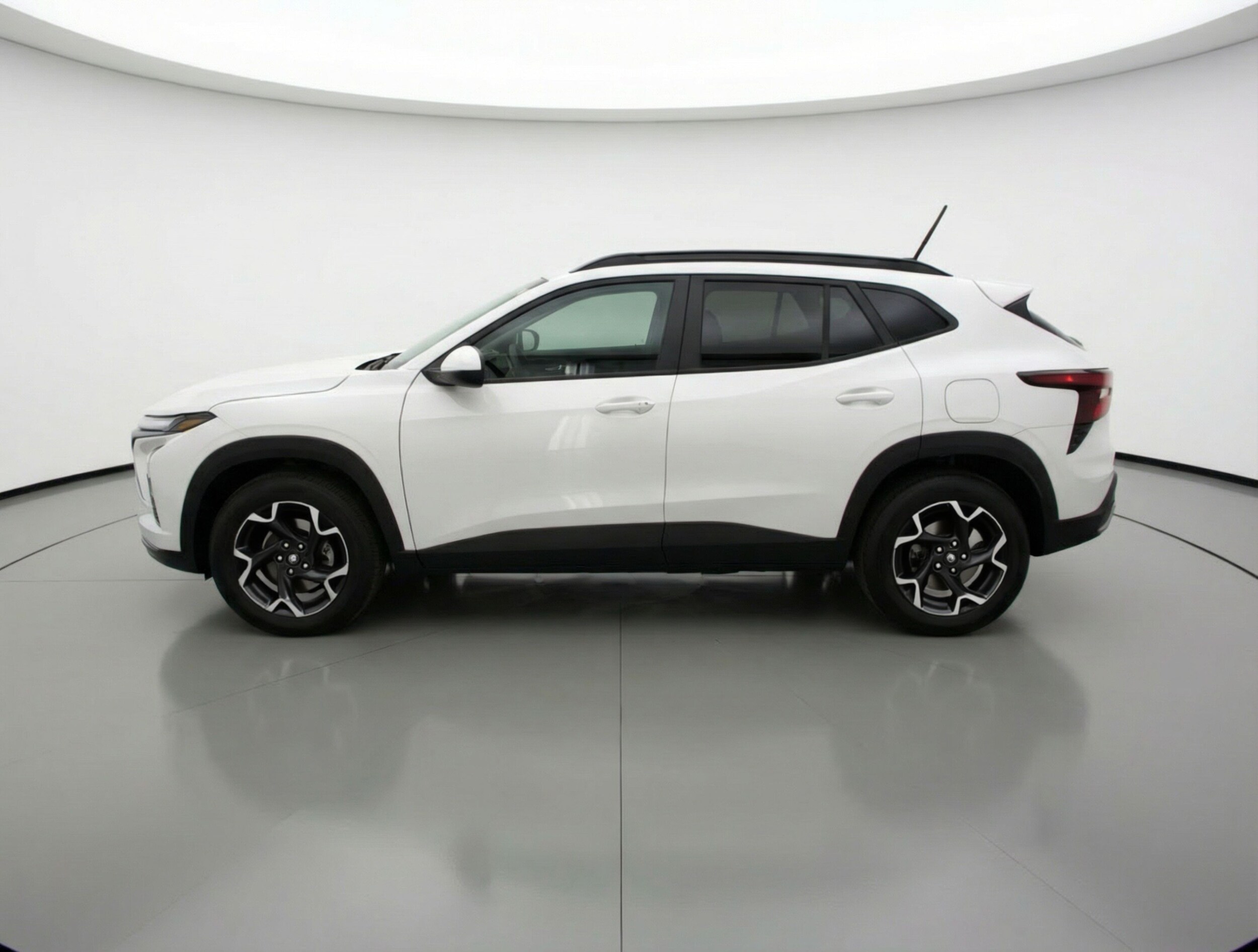 Thumbnail: 2025 Chevrolet Trax - 4