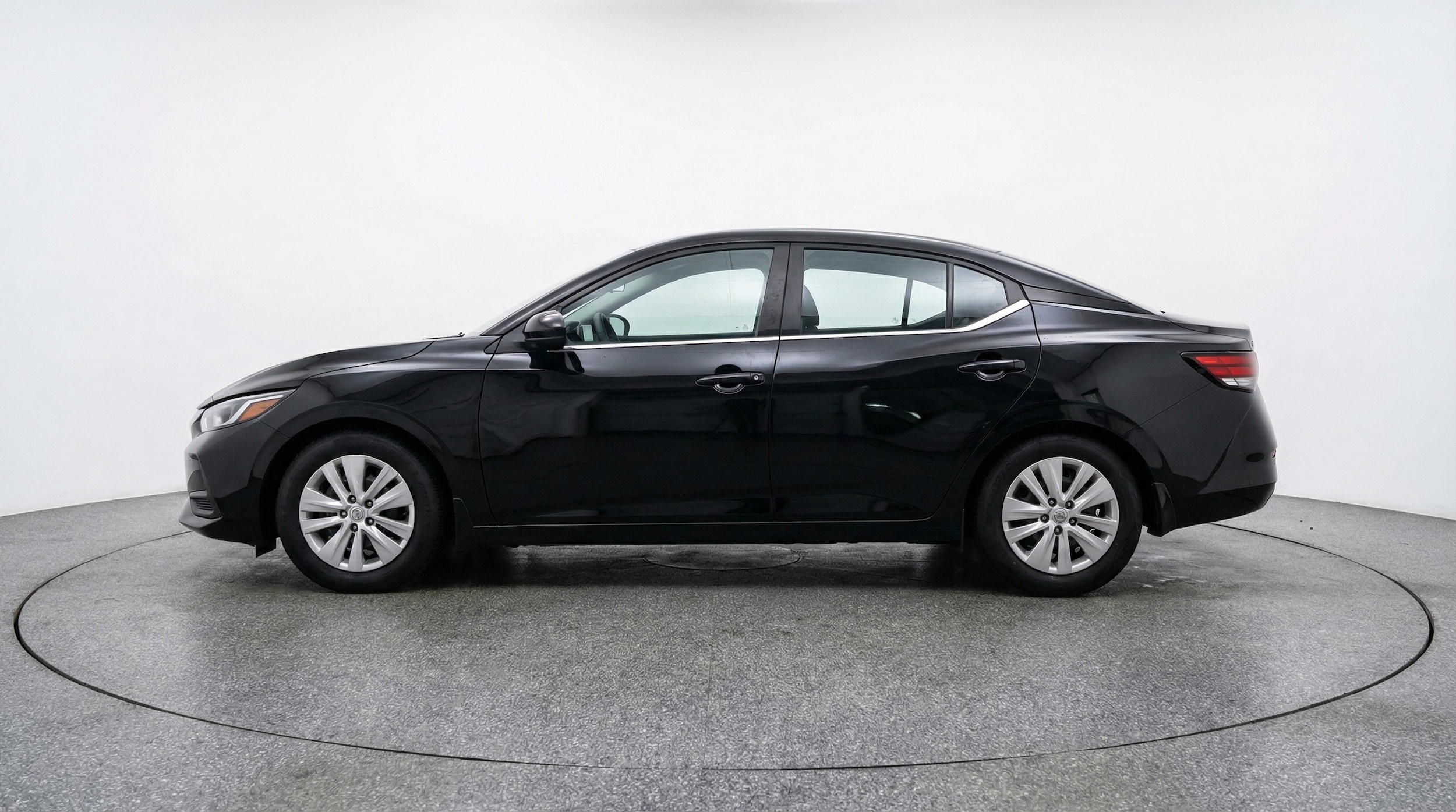 Thumbnail: 2025 Nissan Sentra - 4