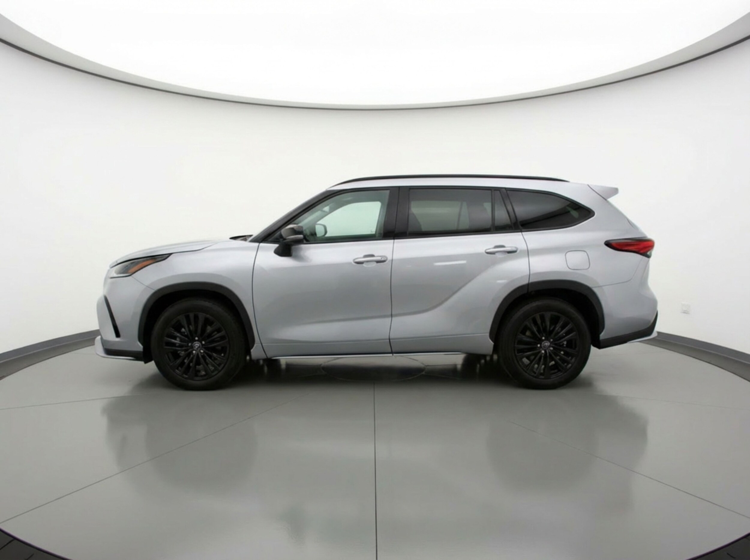 Thumbnail: 2025 Toyota Highlander - 4